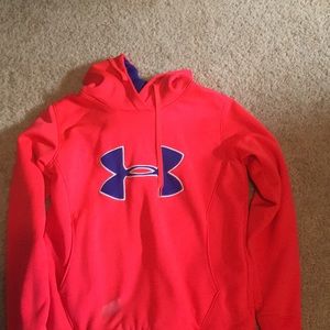 Under Armor Sweatshirt